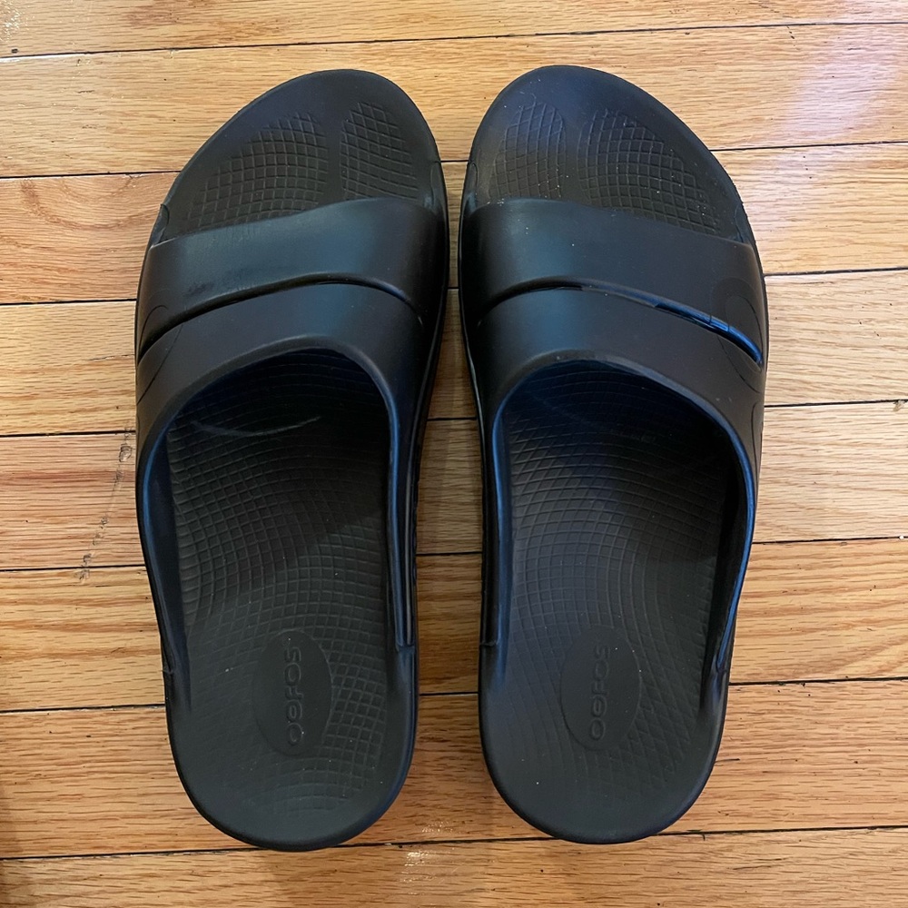 Oofos Ooahh Black Rubber Slide Sandals Men Size 11 Recovery Technology Footwear